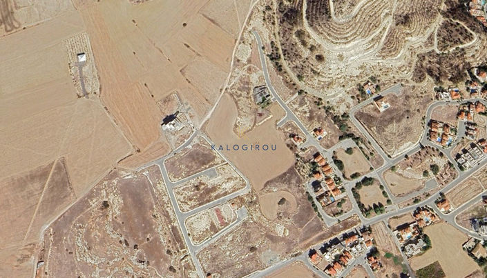 Image No.2-Terrain à vendre à Oroklini