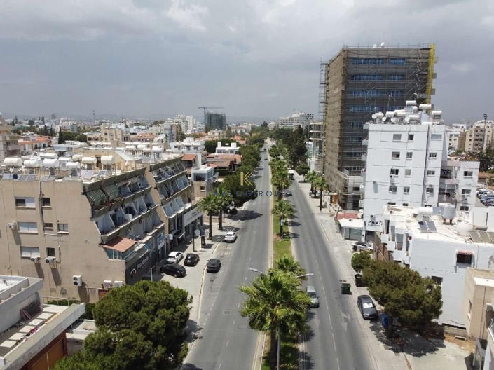 Image No.2-Commercial à vendre à Faneromeni