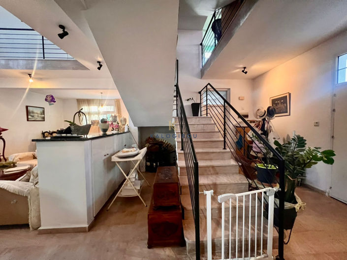 Image No.12-4 Bed House for sale