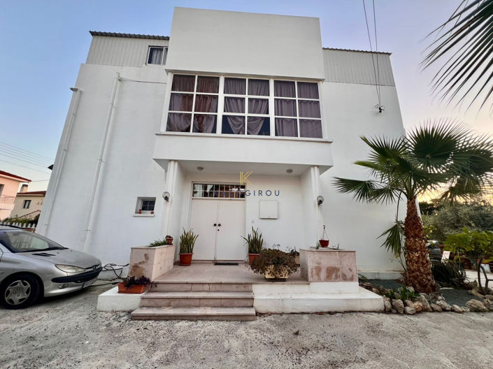 Image No.31-4 Bed House for sale