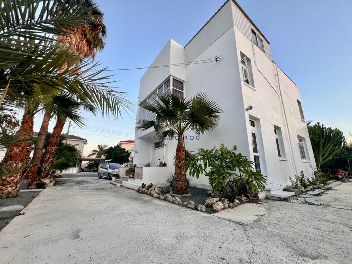 Image No.32-4 Bed House for sale