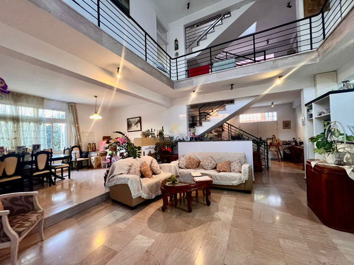 Image No.6-4 Bed House for sale