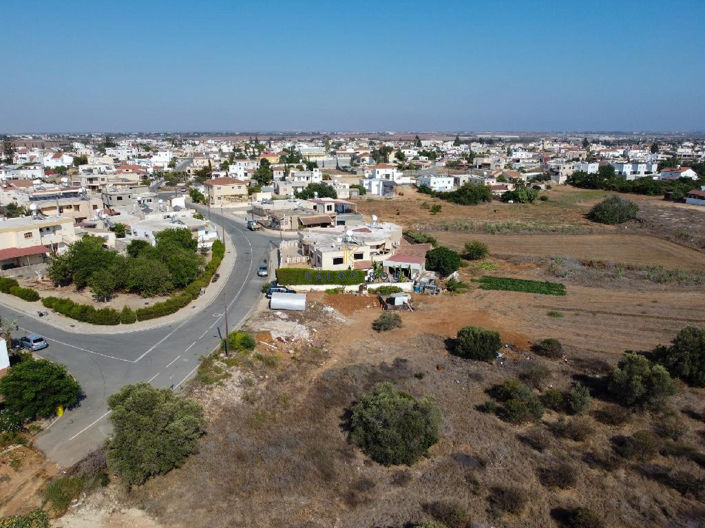 Image No.2-Terrain à vendre à Larnaca