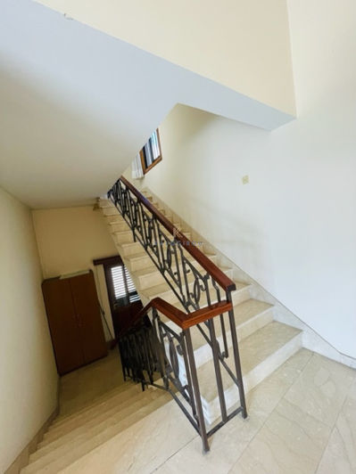 Image No.18-4 Bed House for sale