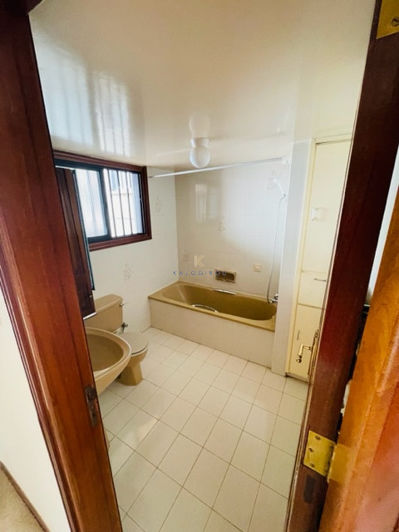 Image No.21-4 Bed House for sale