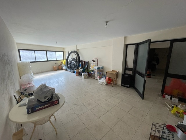 Image No.23-4 Bed House for sale