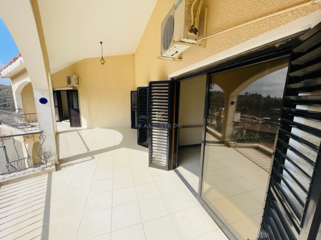 Image No.25-4 Bed House for sale