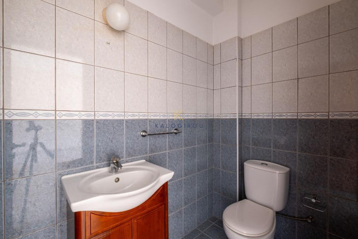 Image No.10-3 Bed House for sale