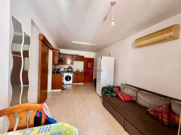 Image No.2-Appartement de 2 chambres à vendre à Larnaca