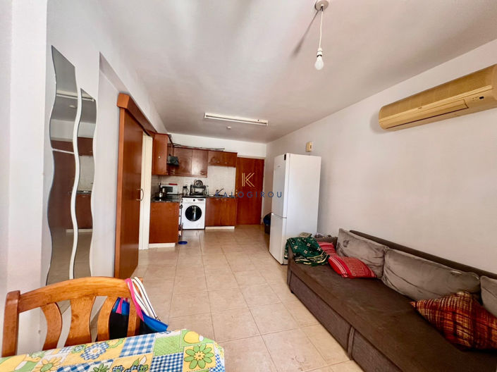 Image No.3-Appartement de 2 chambres à vendre à Larnaca