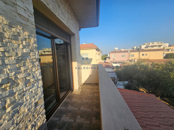 Image No.15-3 Bed House for sale