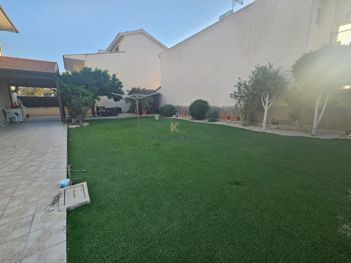 Image No.21-3 Bed House for sale