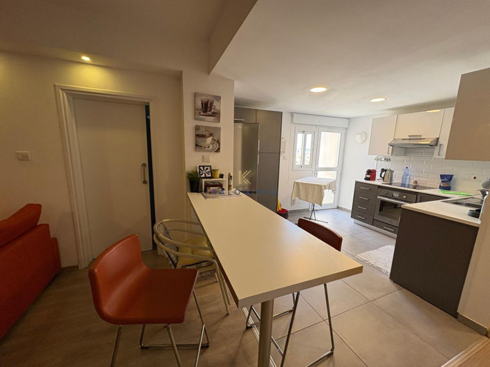 Image No.3-Appartement de 2 chambres à vendre à Larnaca