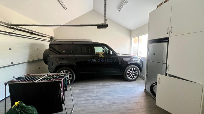 Image No.15-3 Bed House for sale