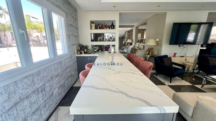 Image No.8-3 Bed House for sale