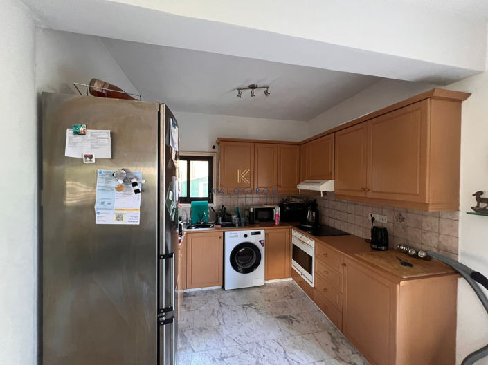 Image No.5-2 Bed House for sale