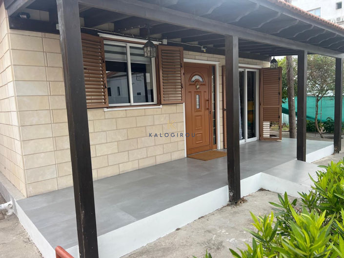 Image No.11-2 Bed House for sale