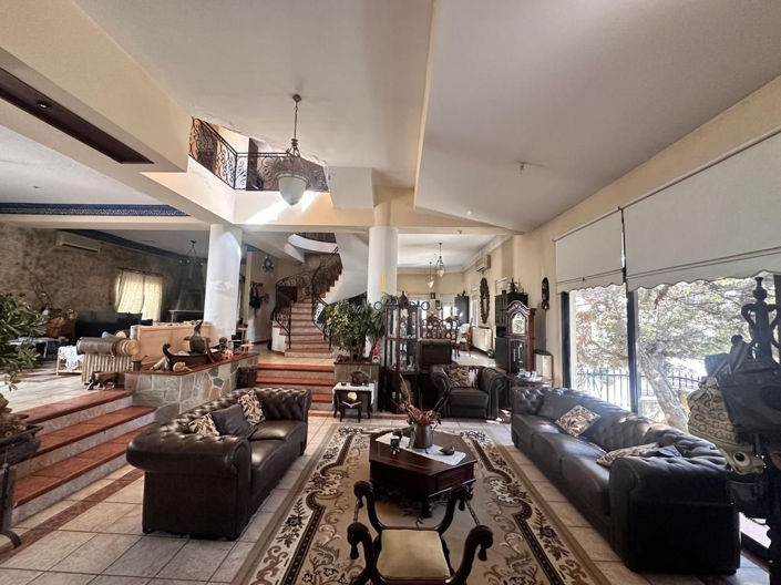 Image No.11-4 Bed House for sale