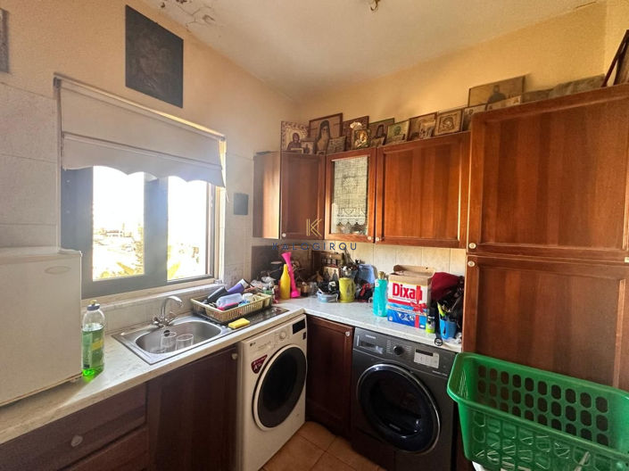 Image No.17-4 Bed House for sale