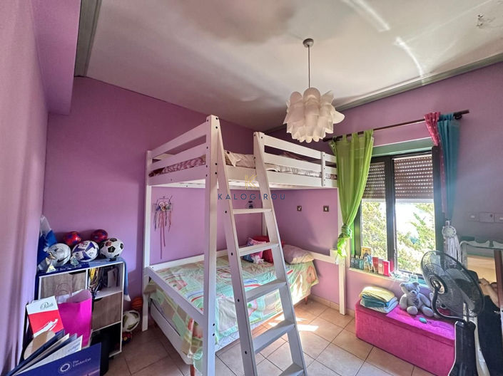 Image No.22-4 Bed House for sale