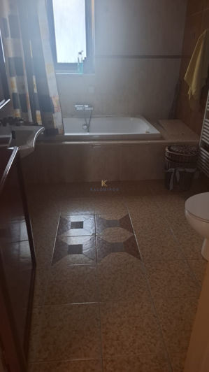 Image No.23-4 Bed House for sale