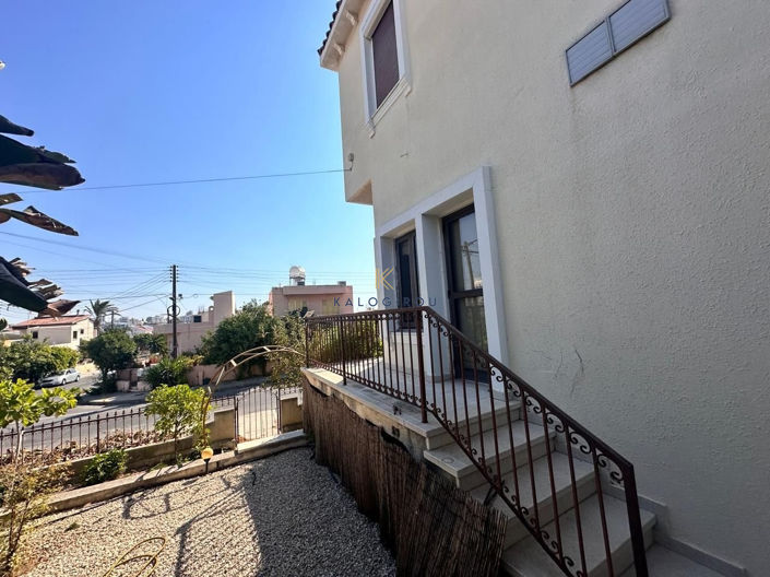 Image No.27-4 Bed House for sale