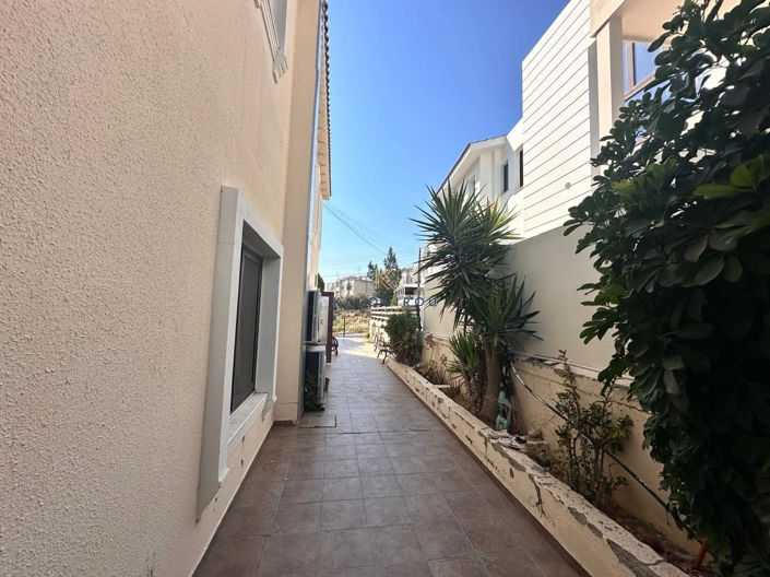 Image No.30-4 Bed House for sale