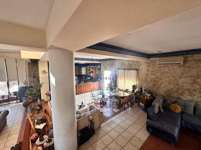 Image No.6-4 Bed House for sale