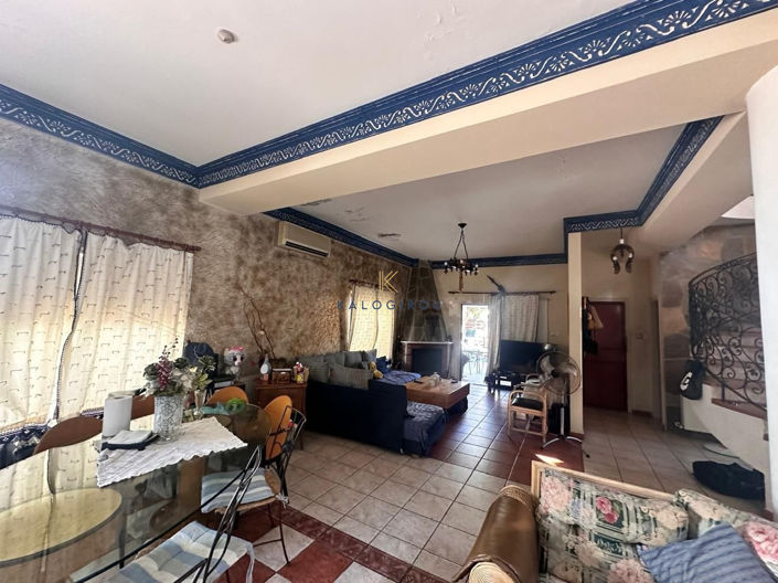 Image No.9-4 Bed House for sale