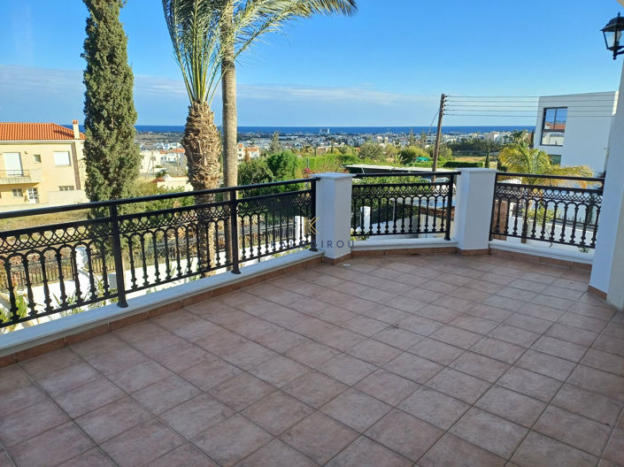 Image No.17-Maison de 5 chambres à vendre à Oroklini