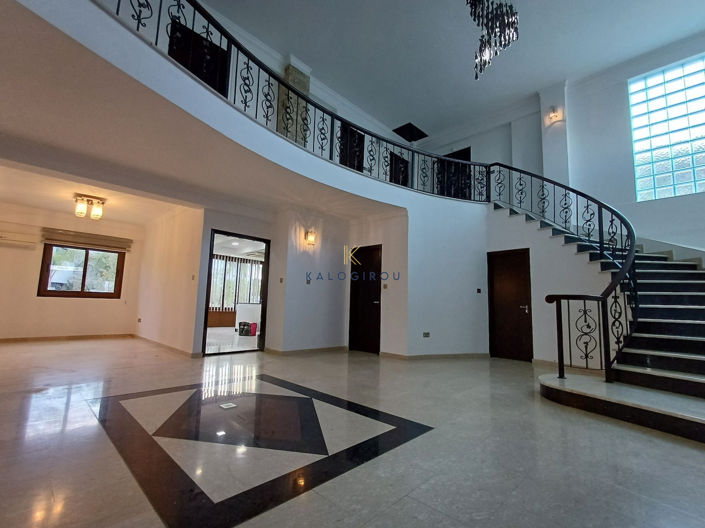 Image No.3-Maison de 5 chambres à vendre à Oroklini