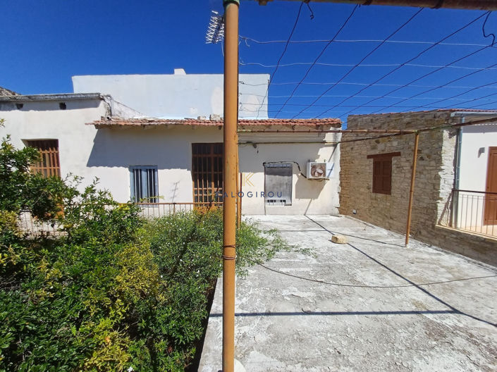 Image No.15-4 Bed House for sale