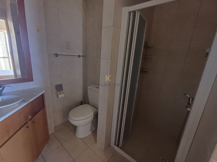 Image No.12-3 Bed House for sale