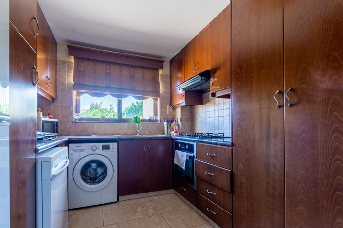 Image No.10-3 Bed House for sale