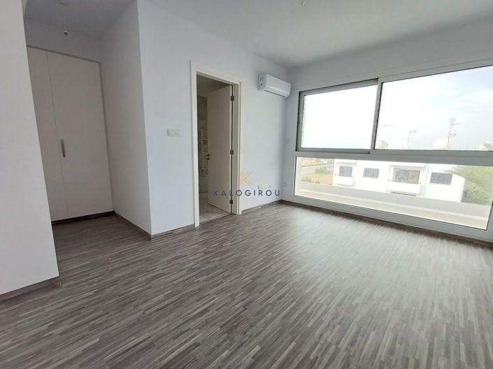 Image No.17-4 Bed Apartment for sale