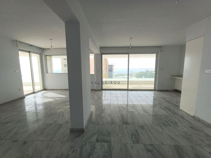 Image No.4-4 Bed Apartment for sale