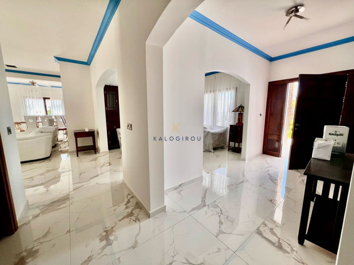 Image No.22-5 Bed House for sale