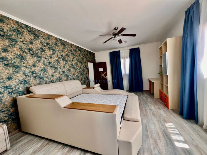 Image No.33-5 Bed House for sale