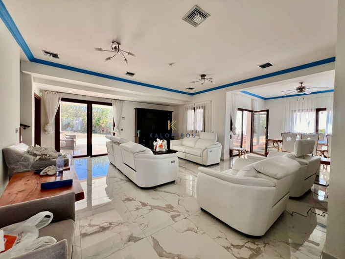 Image No.4-5 Bed House for sale