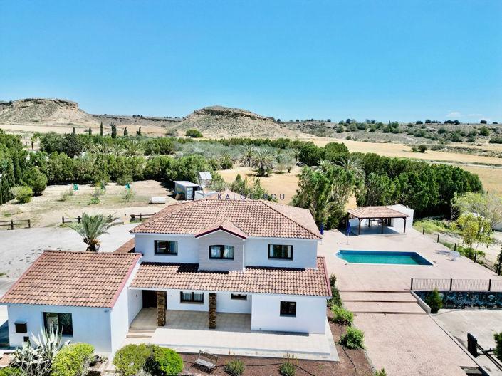 Image No.49-5 Bed House for sale