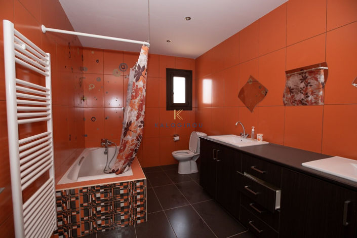 Image No.5-Maison de 4 chambres à vendre à Maroni