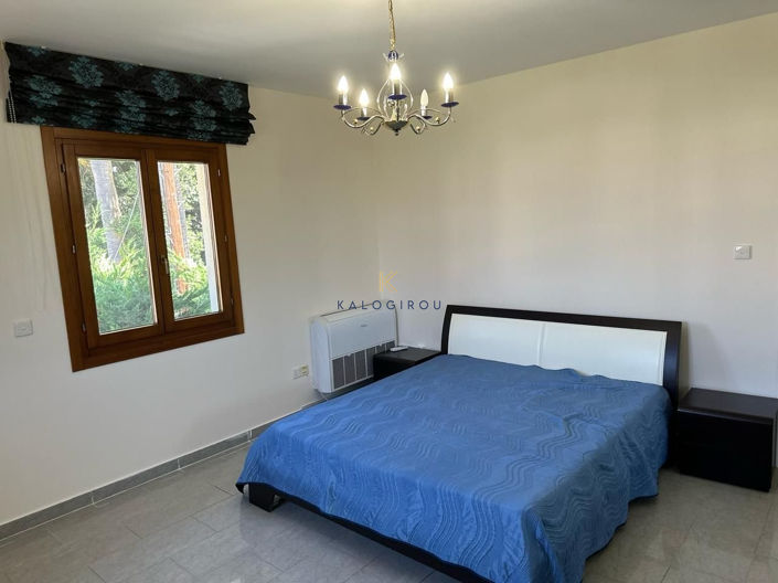 Image No.16-5 Bed House for sale