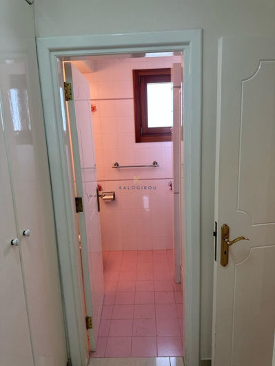 Image No.20-5 Bed House for sale