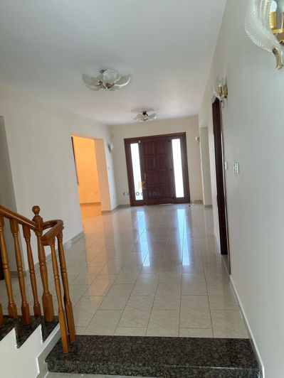 Image No.7-5 Bed House for sale