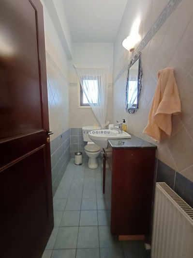 Image No.7-4 Bed House for sale