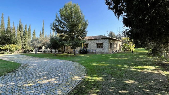 Image No.2-Bungalow de 4 chambres à vendre à Kiti