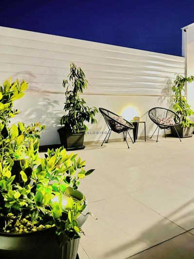 Image No.20-2 Bed Apartment for sale