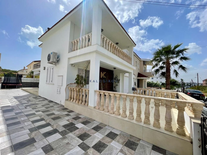 Image No.37-Maison de 4 chambres à vendre à Oroklini