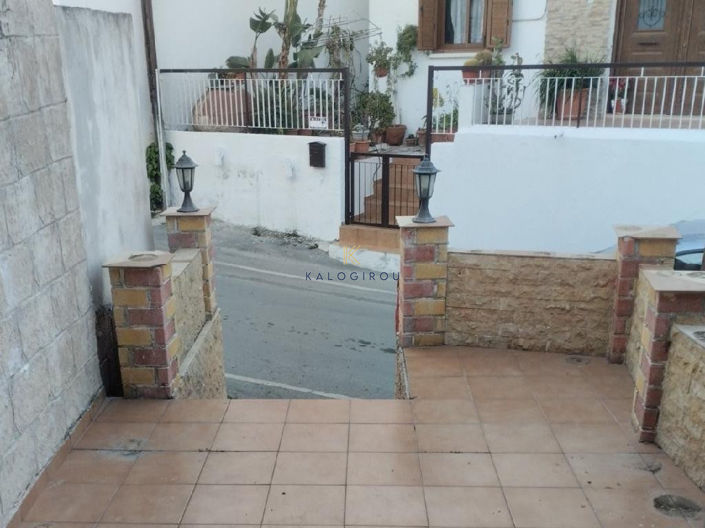 Image No.2-2 Bed House for sale