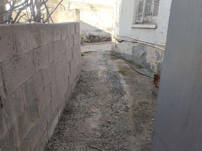 Image No.6-2 Bed House for sale